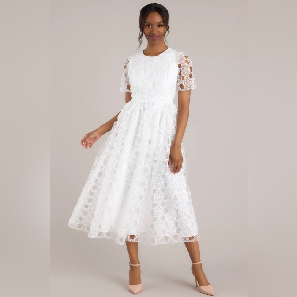 White lace Midi Dress - Picture 2 of 3